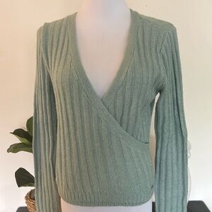 HOLLISTER sage green ribbed fitted sweater.